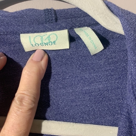 Logo Lounge-blue hoodie sweater size small generous sizing pockets like new - Picture 2 of 7
